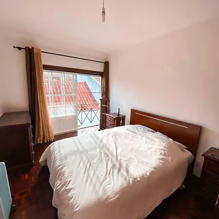 : Quartier Historique, Proche Centre Apartment